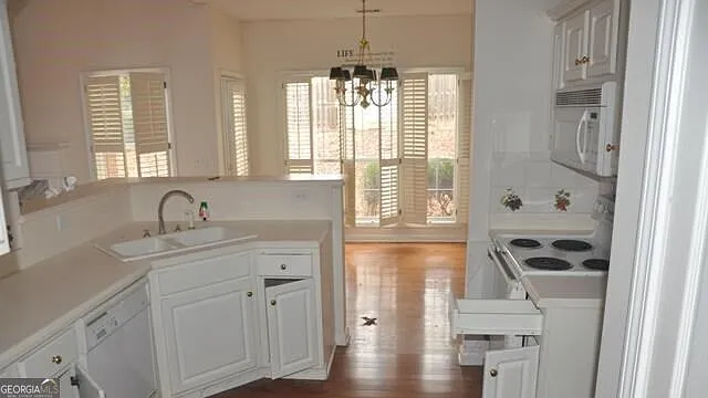 4 bed, 2.0 bath, 2292 sqft, $2,600 — Photo 4