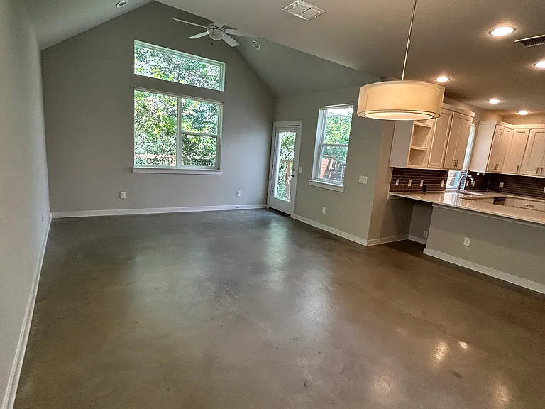 1229 Clifftop Ln — Photo 31
