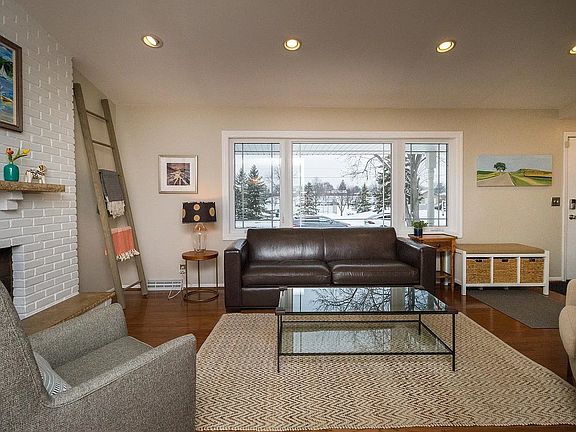 5th image of 7117 Cornelia Dr
