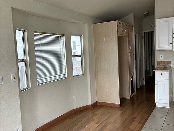 3rd image of 11250 Playa St #70