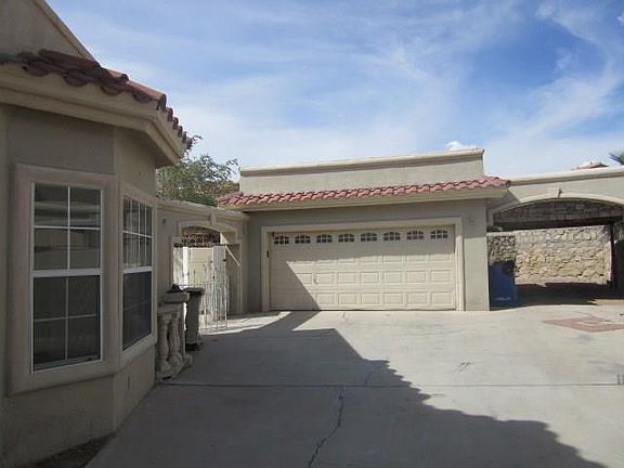 2nd image of 1372 Luz Carpio Way
