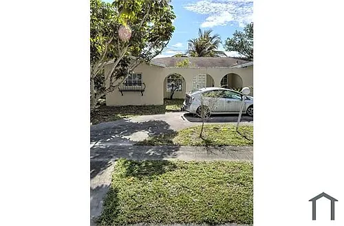 4981 SW 7th St Photo 1