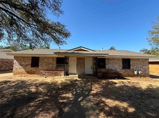 2508 Normont Cir, Fort Worth, TX 76103