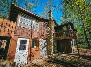 3561 Majestic Ct, Hillsdale, MI 49242