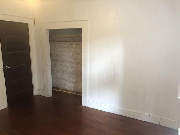 3rd image of 918 NW 3rd Ave #B