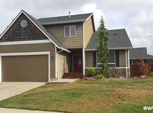 1421 Flintlock St, Silverton, OR