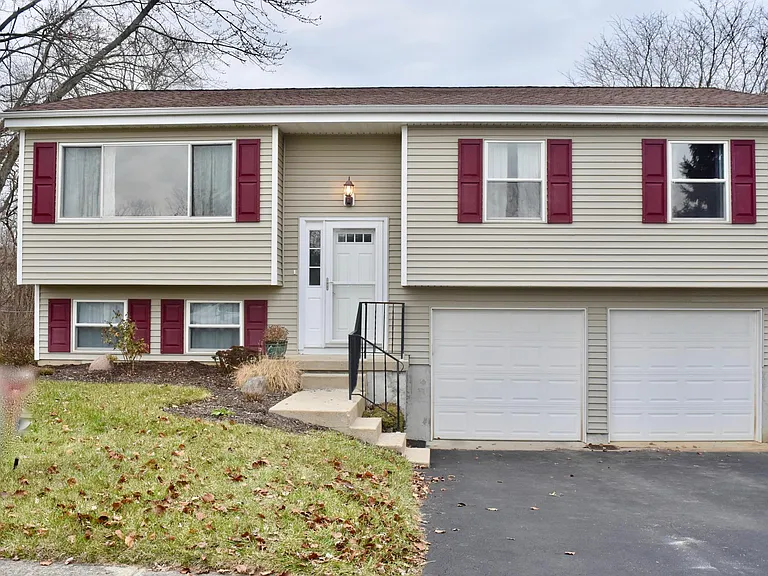 2120 Sari Lynn Ct — Photo 1