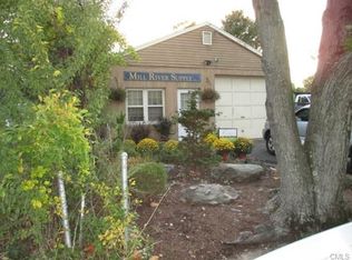 55 Chambers St, Fairfield, CT 06825