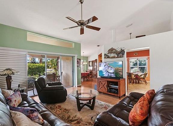 2nd image of 18000 Horseshoe Bay Cir