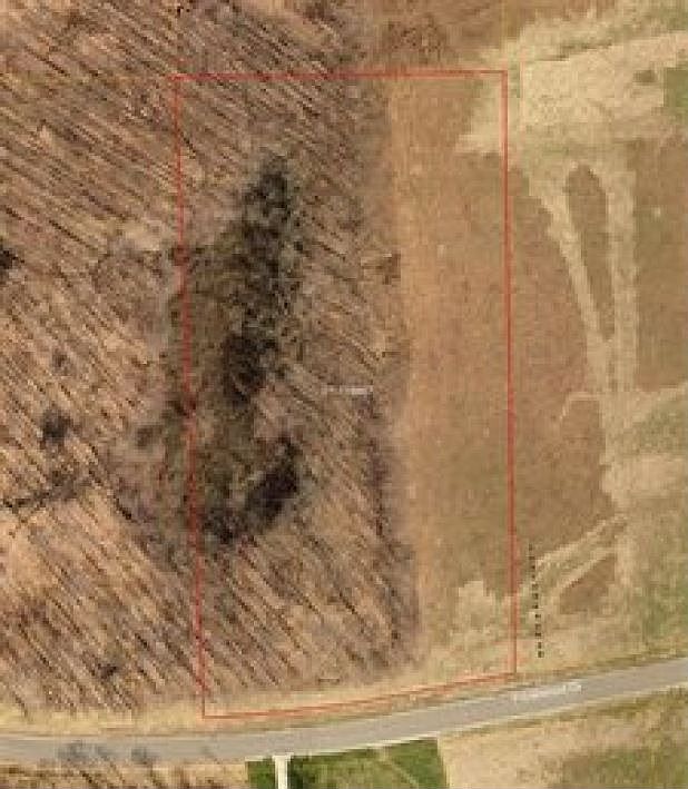 1st image of 13 Forest Dr