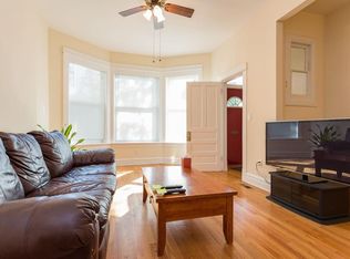 2052 W Cuyler Ave #1, Chicago, IL 60618