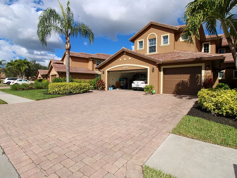 6657 Alden Woods Cir #201 — Photo 41