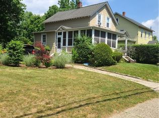 32 Grove St, Mount Kisco, NY 10549