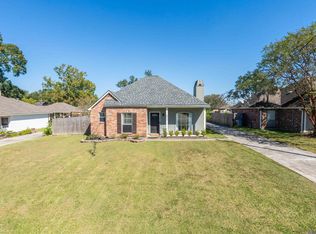 18594 Red Oak Dr, Prairieville, LA 70769