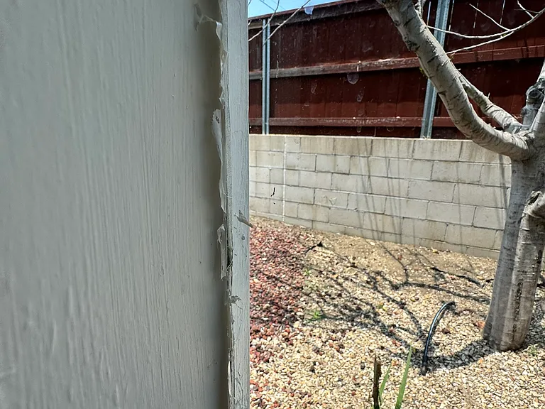 2441 Helena St — Photo 24
