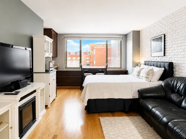 1121 Arlington Blvd, Arlington, VA