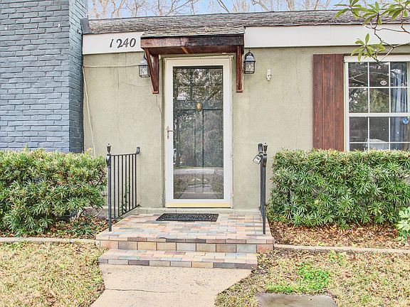 3rd image of 1240 Parkwood Estates Dr