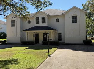 309 Waverly Dr, West Point, MS 39773