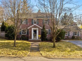 17 Puritan Ln, Dedham, MA 02026