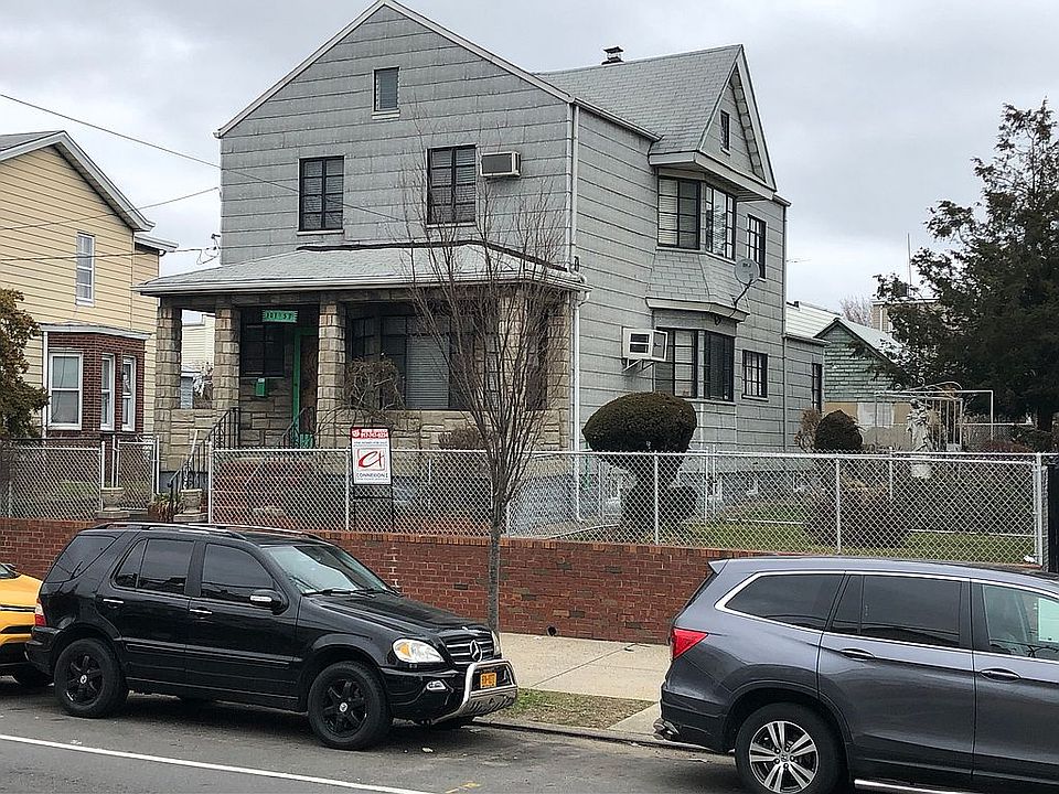 1st image of 10157 104th St