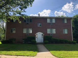 2014 Germaine St APT 2, Cuyahoga Falls, OH 44221
