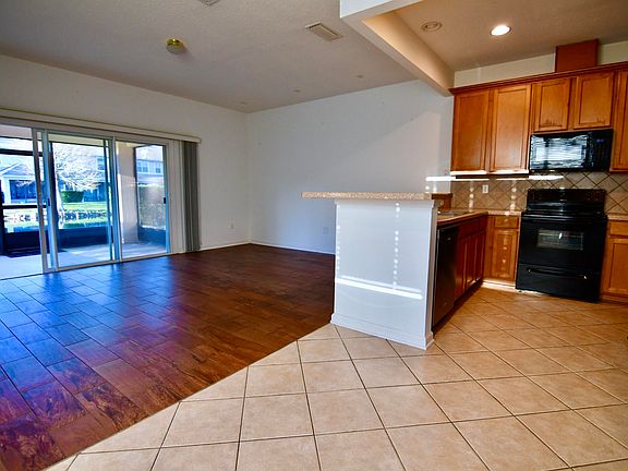 5th image of 5872 PAVILION Drive