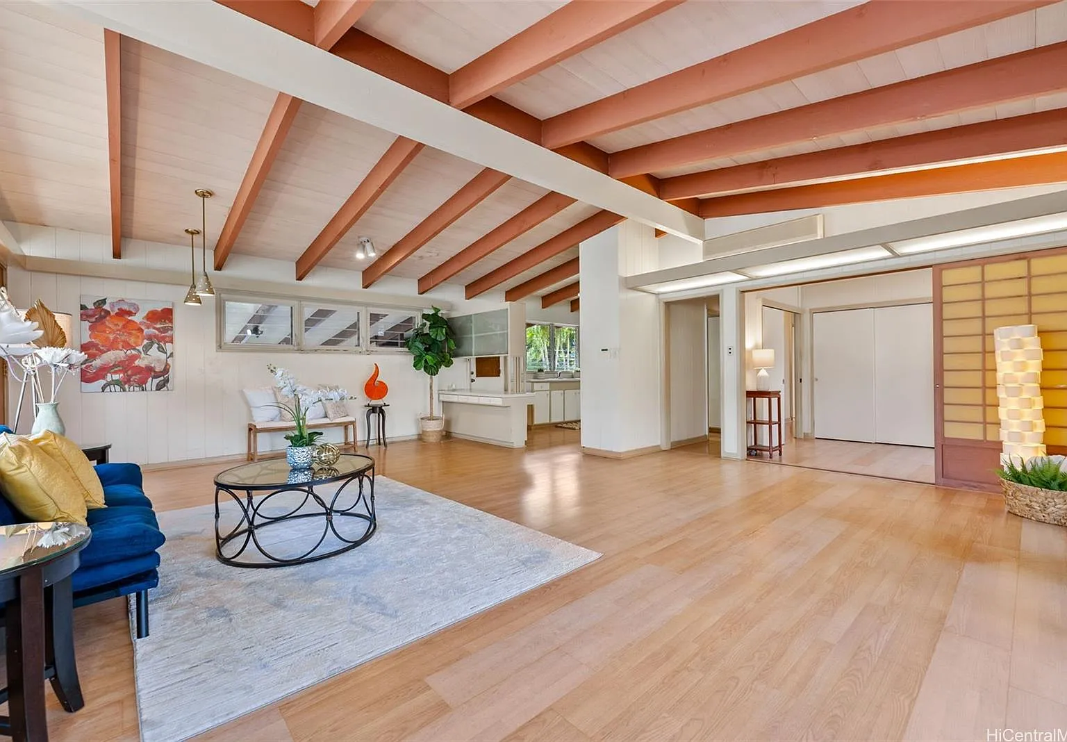 4 bed, 1404 sqft, $6,900 — Photo 3