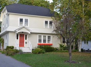 73 E Lake St, Skaneateles, NY 13152