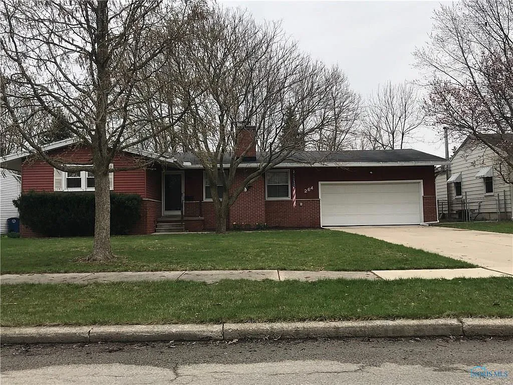 264 Margaret Pl photo 1