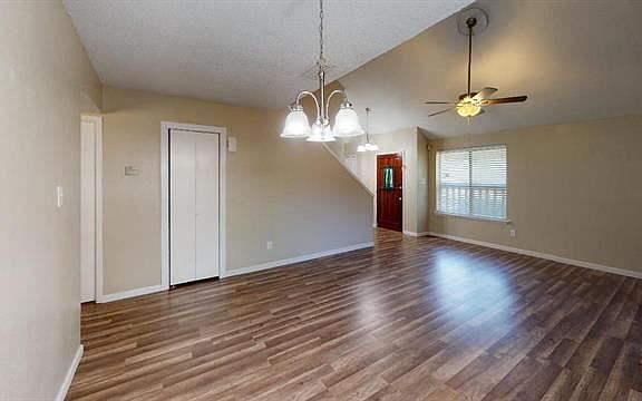 4th image of 4738 Cliffwood Dr