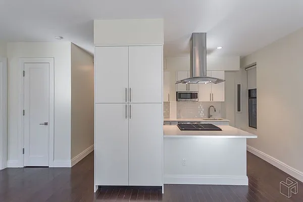 Rented by Halstead Real Estate | media 76