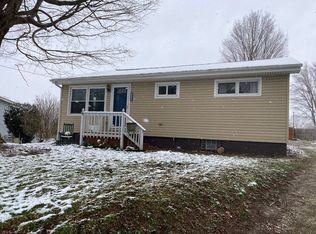 10468 Linndale Ave, Cranesville, PA 16410