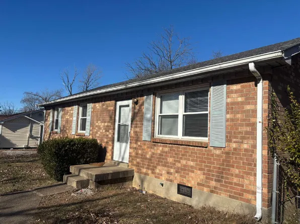 621 Dover Rd, Clarksville, TN 37042