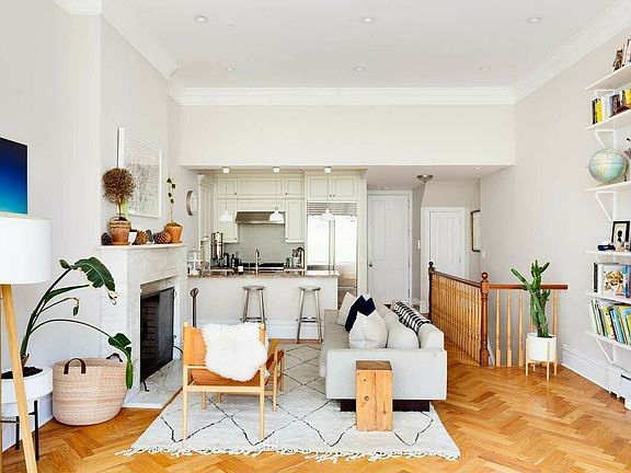 3rd image of 443 Henry St #1C