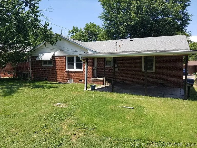 3732 E 30th St — Photo 11