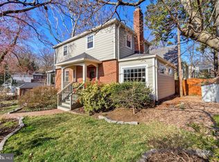 7420 Holly Ave, Takoma Park, MD 20912