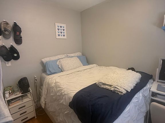 2nd image of 6 Baldwin Pl APT 2