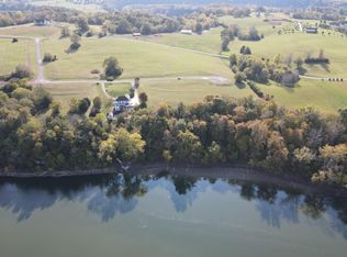 108 Meadow Point Dr, Lancaster, KY