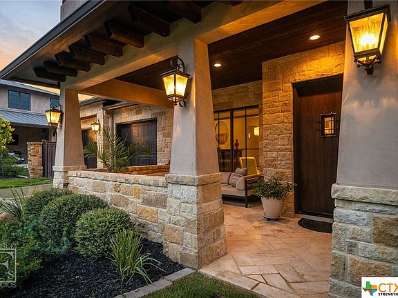 2nd image of 2530 Wallaby Cir