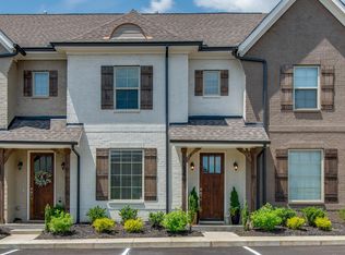 526 Harpeth Park Dr, Nashville, TN 37221