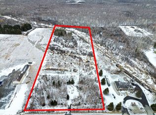 2667 Russland Rd, Ottawa, ON K0A3H0