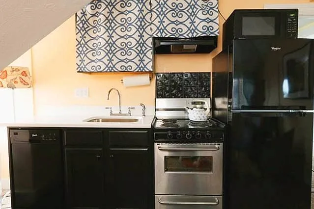 430 Angell St #3 — Photo 5