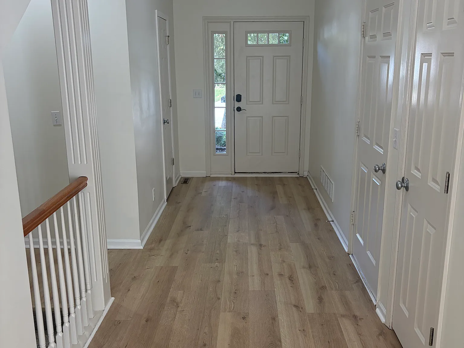 8825 Timber Creek Ln — Photo 2