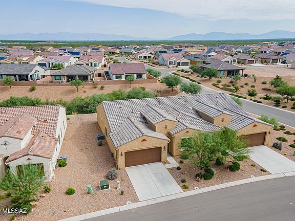 3rd image of 1377 E Basalt Dr