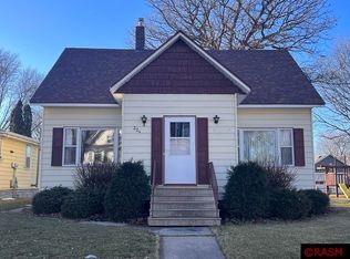 324 S Ramsey St, Blue Earth, MN 56013