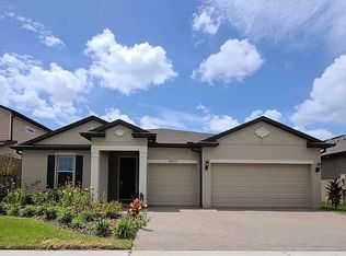 18909 Willowmore Cedar Dr, Lutz, FL 33558