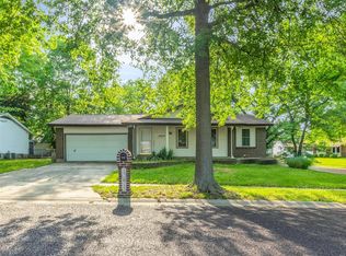 12012 Rosevalley Ln, Saint Louis, MO 63138