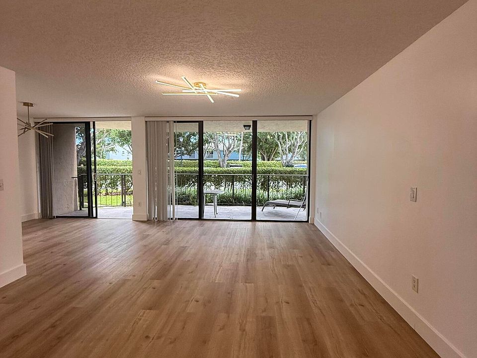 1st image of 859 Jeffery St #1030