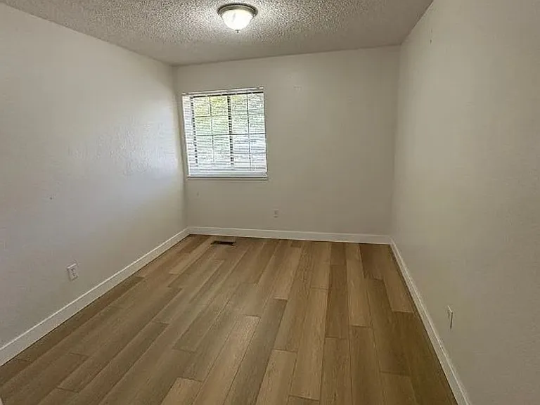 5870 Coyote Ridge Rd — Photo 7