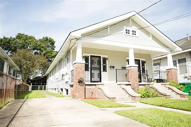 2 bed, 1.0 bath, 900 sqft, $1,500 — Photo 2